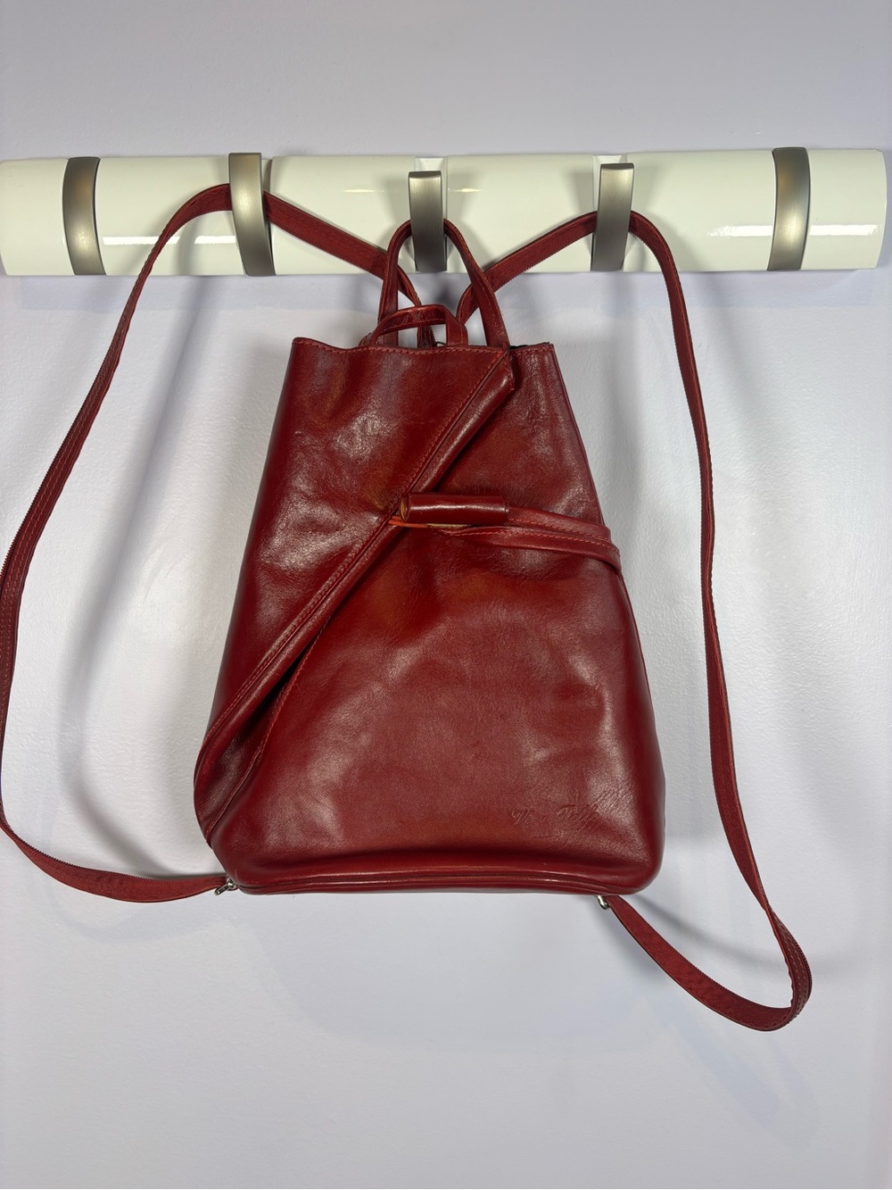 Vera Pelle Deep Red Leather Knot Backpack